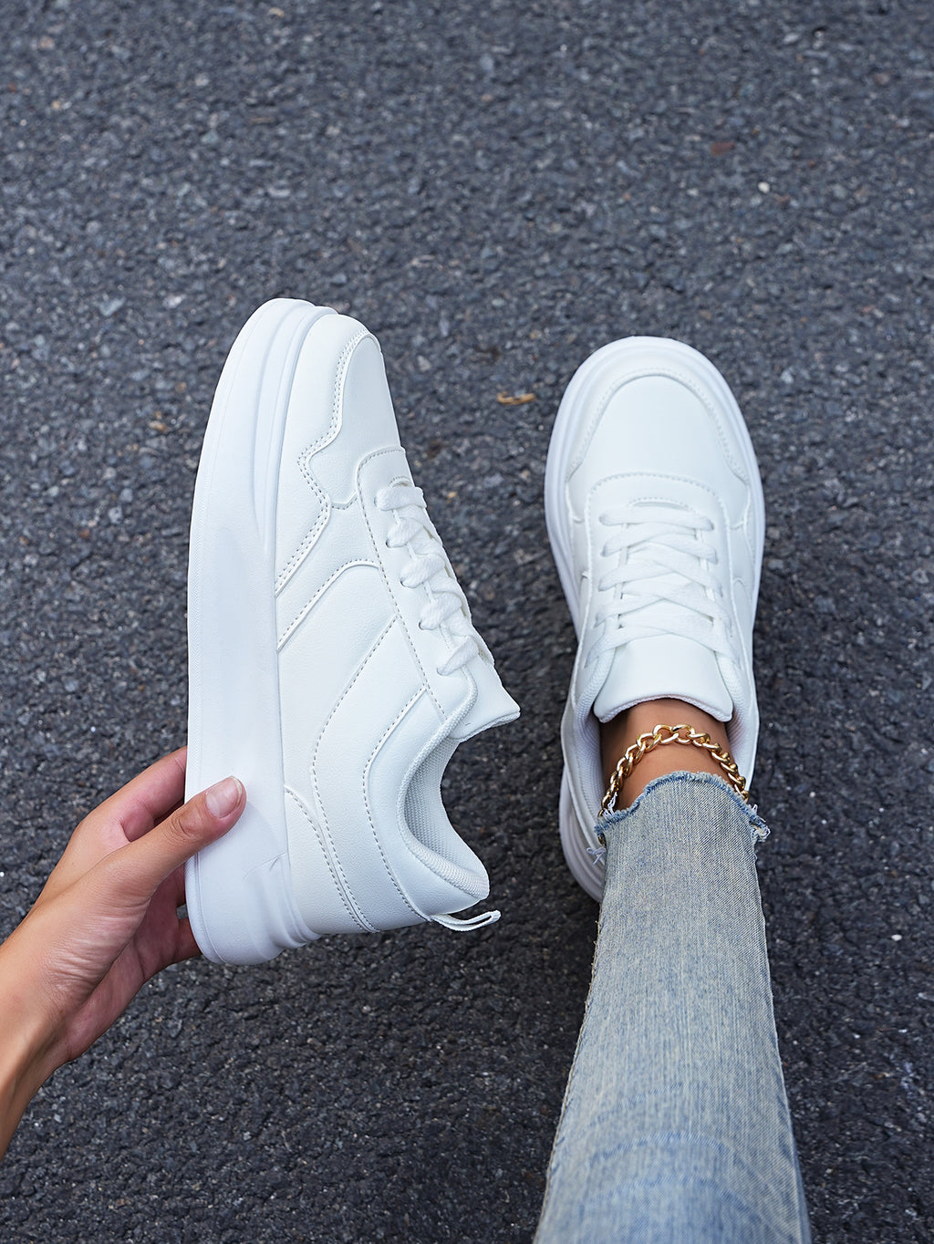 2025 Trendy Men's Color-Block Sneakers - White and Gray Casual Low-Top Shoes with Comfortable Fit for Streetwear