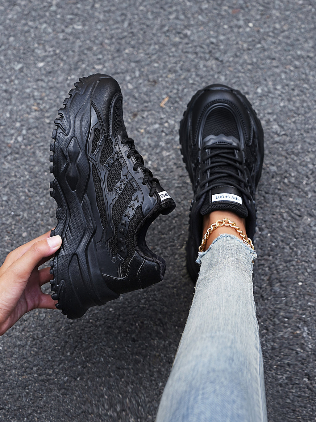 2025 Youth Comfortable Anti-slip Durable Hiking Shoes Outdoor Breathable Casual Women's Sports Shoes