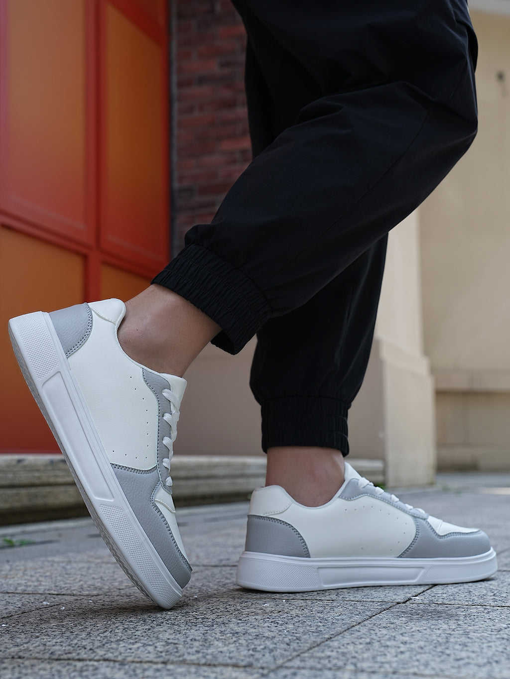 2025 New Men's Casual Sneakers - White & Gray Color-Block, Comfortable Lightweight Lace-Up Low-Top Shoes for Daily Wear