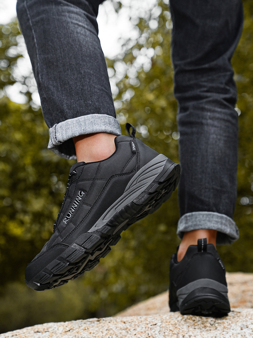 Men's Lightweight Waterproof Outdoor Hiking Shoes - Non-Slip Wear-Resistant Trekking Sneakers with Shock-Absorbing Sole, Breathable Fabric Upper for Daily Commute, Trail Walking & Casual Outdoor Adventures