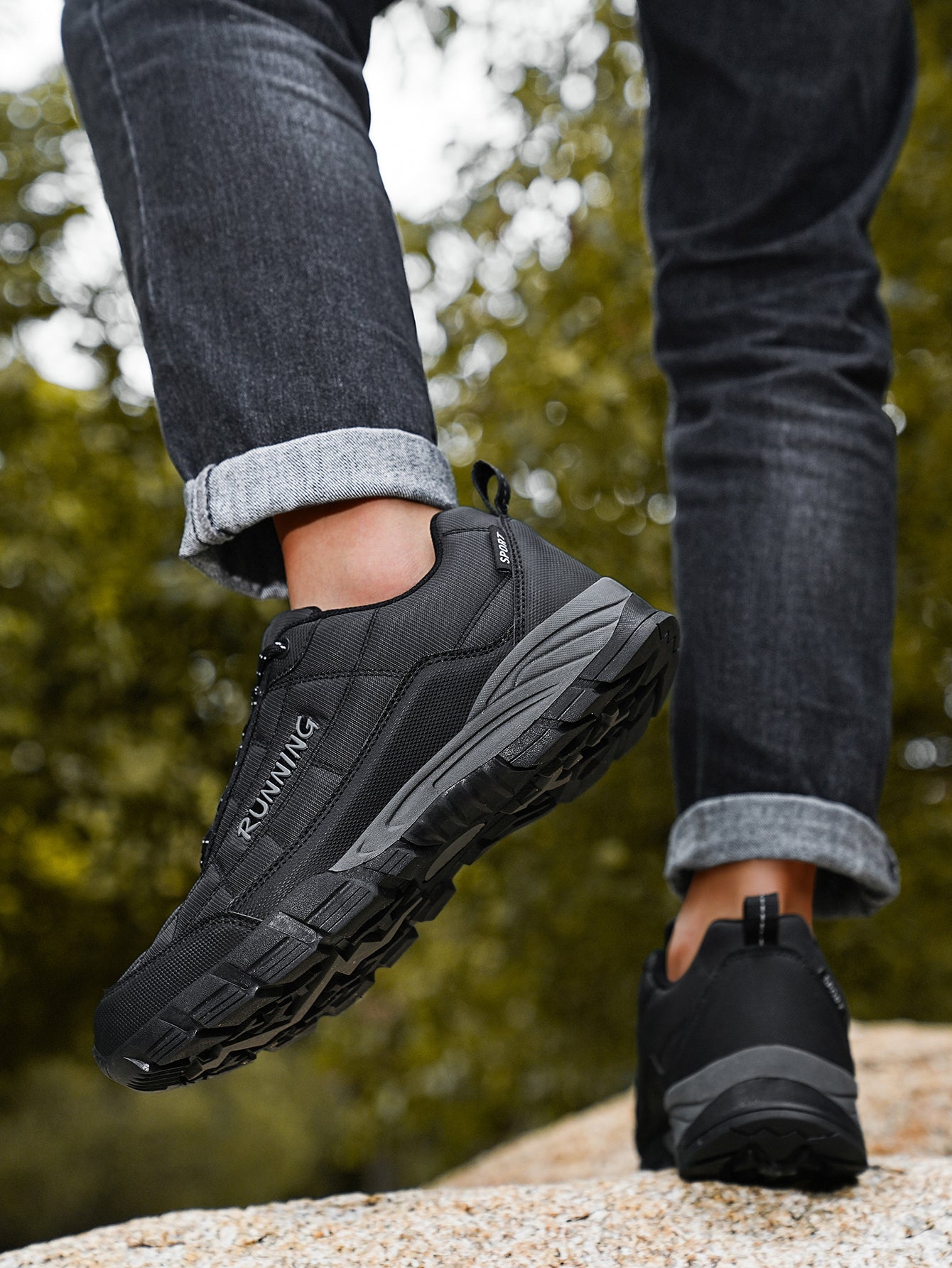 Men's Lightweight Waterproof Outdoor Hiking Shoes - Non-Slip Wear-Resistant Trekking Sneakers with Shock-Absorbing Sole, Breathable Fabric Upper for Daily Commute, Trail Walking & Casual Outdoor Adventures