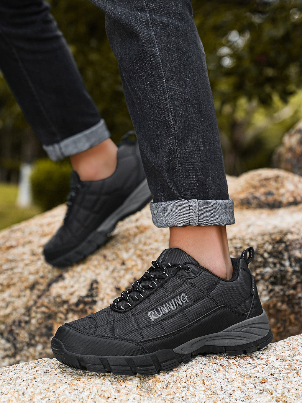 Men's Lightweight Waterproof Outdoor Hiking Shoes - Non-Slip Wear-Resistant Trekking Sneakers with Shock-Absorbing Sole, Breathable Fabric Upper for Daily Commute, Trail Walking & Casual Outdoor Adventures