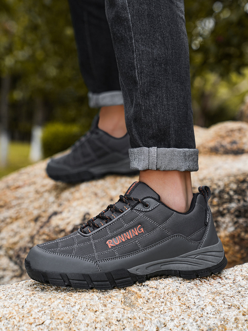 Men's Lightweight Waterproof Outdoor Hiking Shoes - Non-Slip Wear-Resistant Trekking Sneakers with Shock-Absorbing Sole, Breathable Fabric Upper for Daily Commute, Trail Walking & Casual Outdoor Adventures