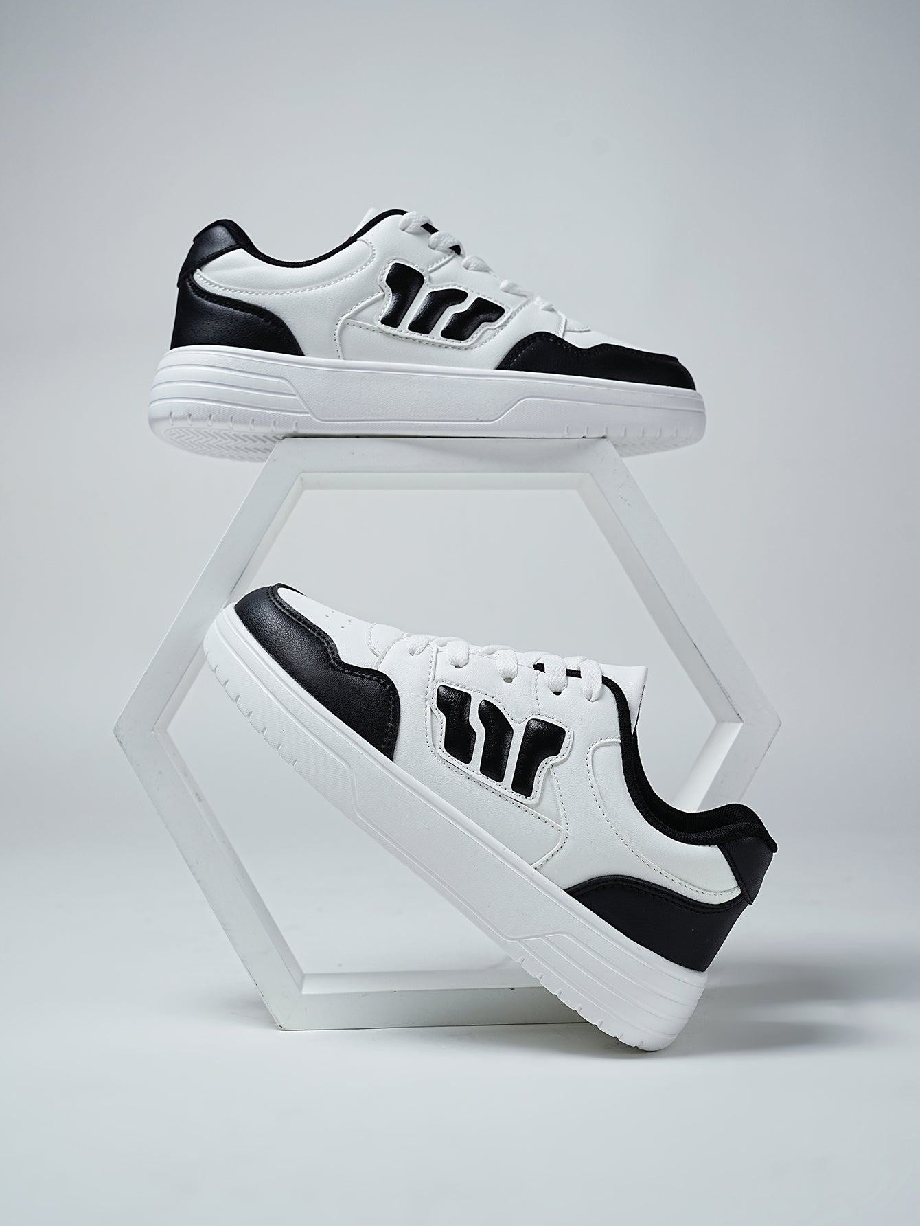 2025 Youth Women's Comfortable EVA Bottom Slip-Resistant Durable Hiking Sports Shoes Outdoor Breathable Casual Women' Sports Shoes