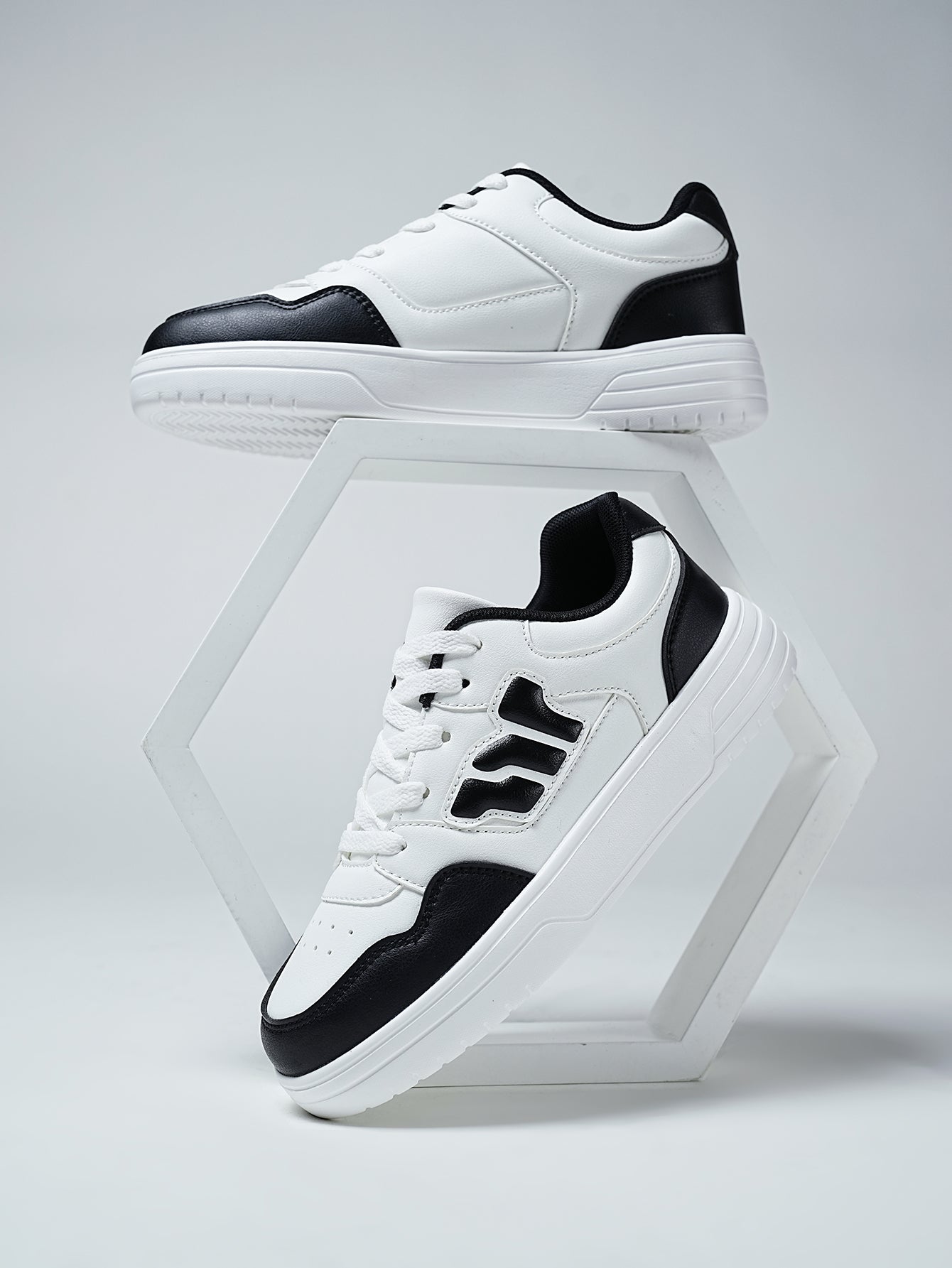 2025 Youth Women's Comfortable EVA Bottom Slip-Resistant Durable Hiking Sports Shoes Outdoor Breathable Casual Women' Sports Shoes