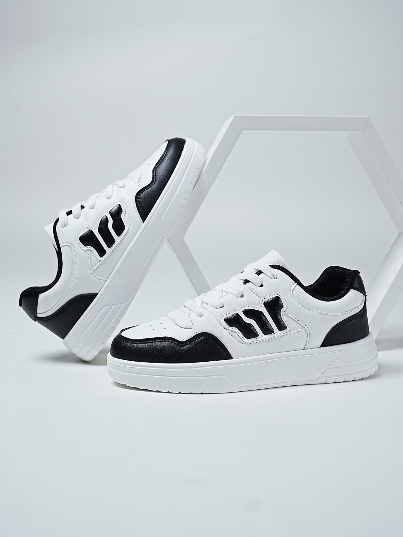 2025 Youth Women's Comfortable EVA Bottom Slip-Resistant Durable Hiking Sports Shoes Outdoor Breathable Casual Women' Sports Shoes