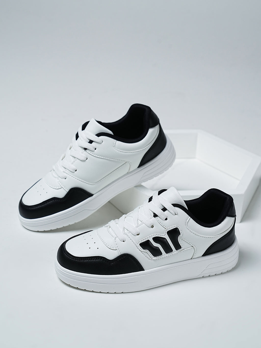 2025 Youth Women's Comfortable EVA Bottom Slip-Resistant Durable Hiking Sports Shoes Outdoor Breathable Casual Women' Sports Shoes