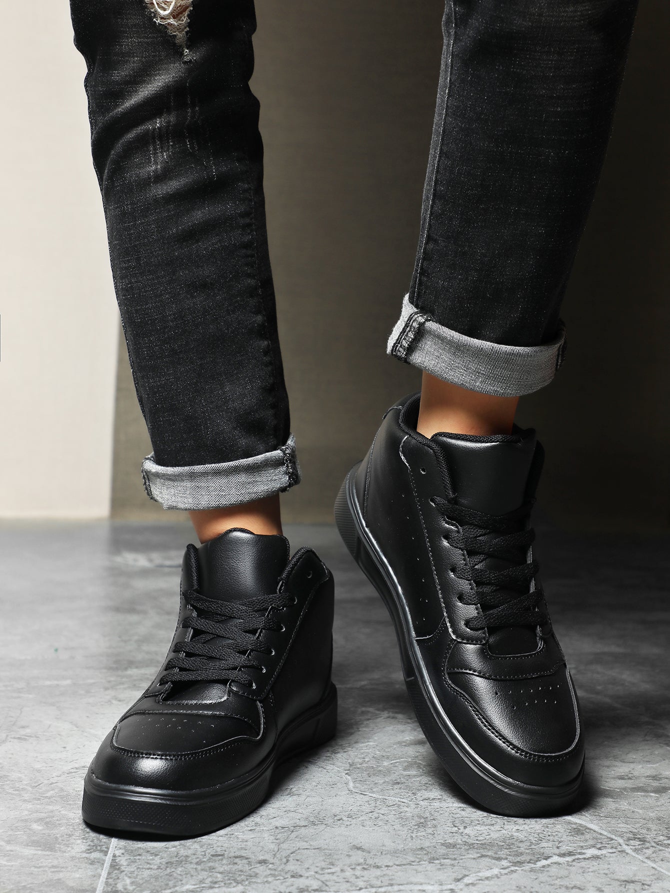 Men's Black Chunky Dad Shoes - Fashion Mesh & Leather Platform Sneakers for Casual Street Style & Comfortable Daily Wear