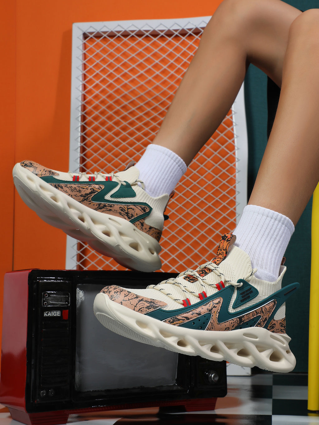 2025 New Men's Fashion Sneakers - White with Black Pattern, Breathable Lightweight Casual Shoes, Stylish Chunky Sole Athletic Footwear