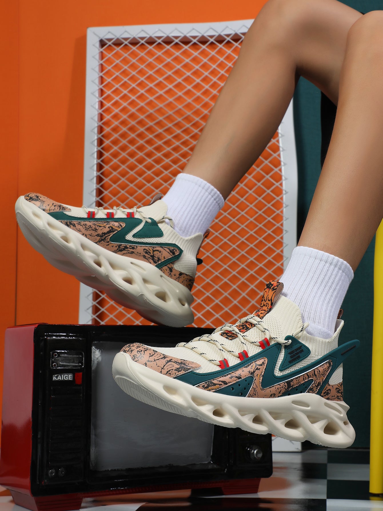 2025 New Men's Fashion Sneakers - White with Black Pattern, Breathable Lightweight Casual Shoes, Stylish Chunky Sole Athletic Footwear