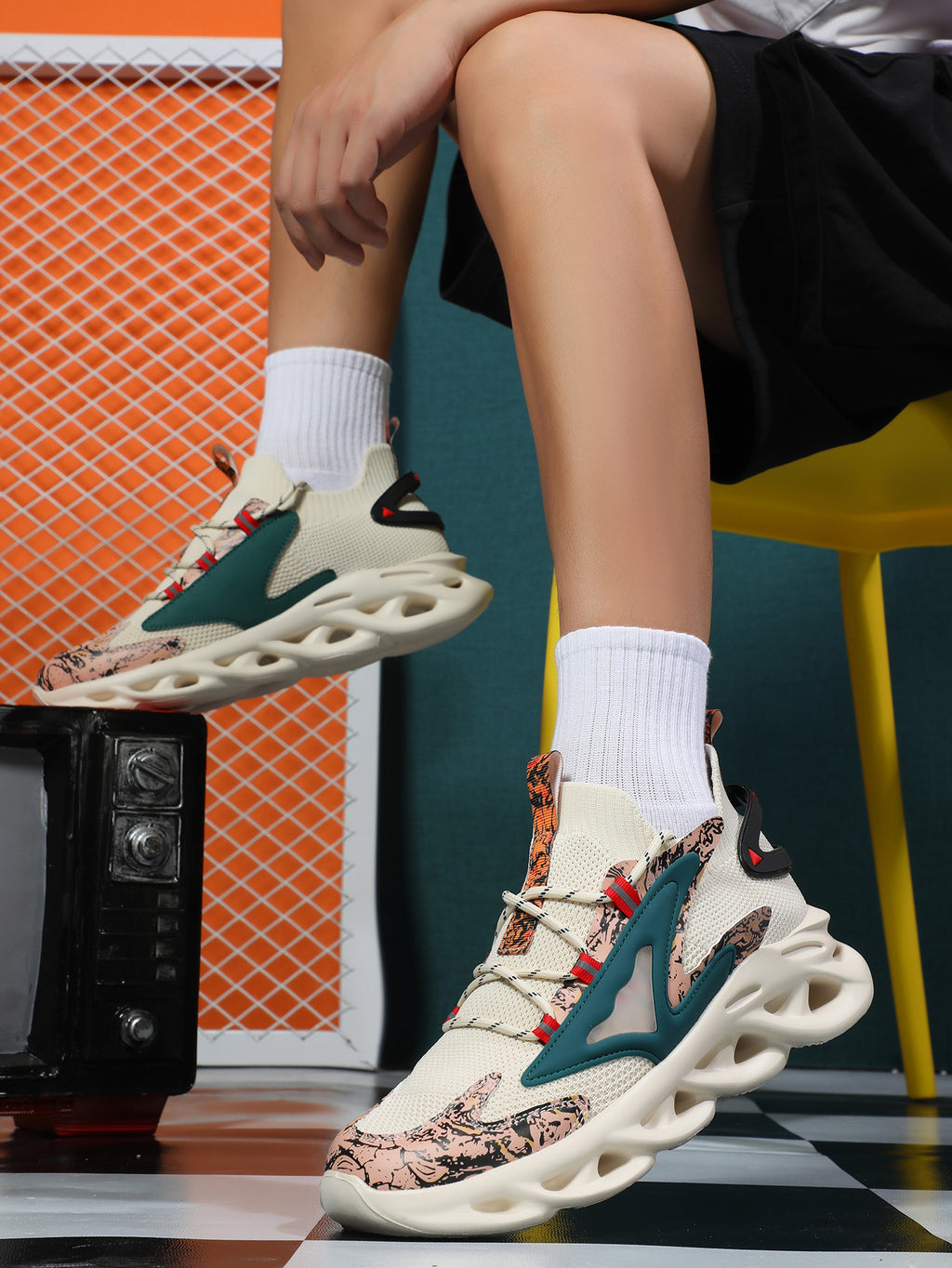 2025 Men's Mesh Sneakers - Beige Breathable Knit Upper, Multicolor Accent, Lightweight Comfortable Wavy Sole Casual Athletic Shoes