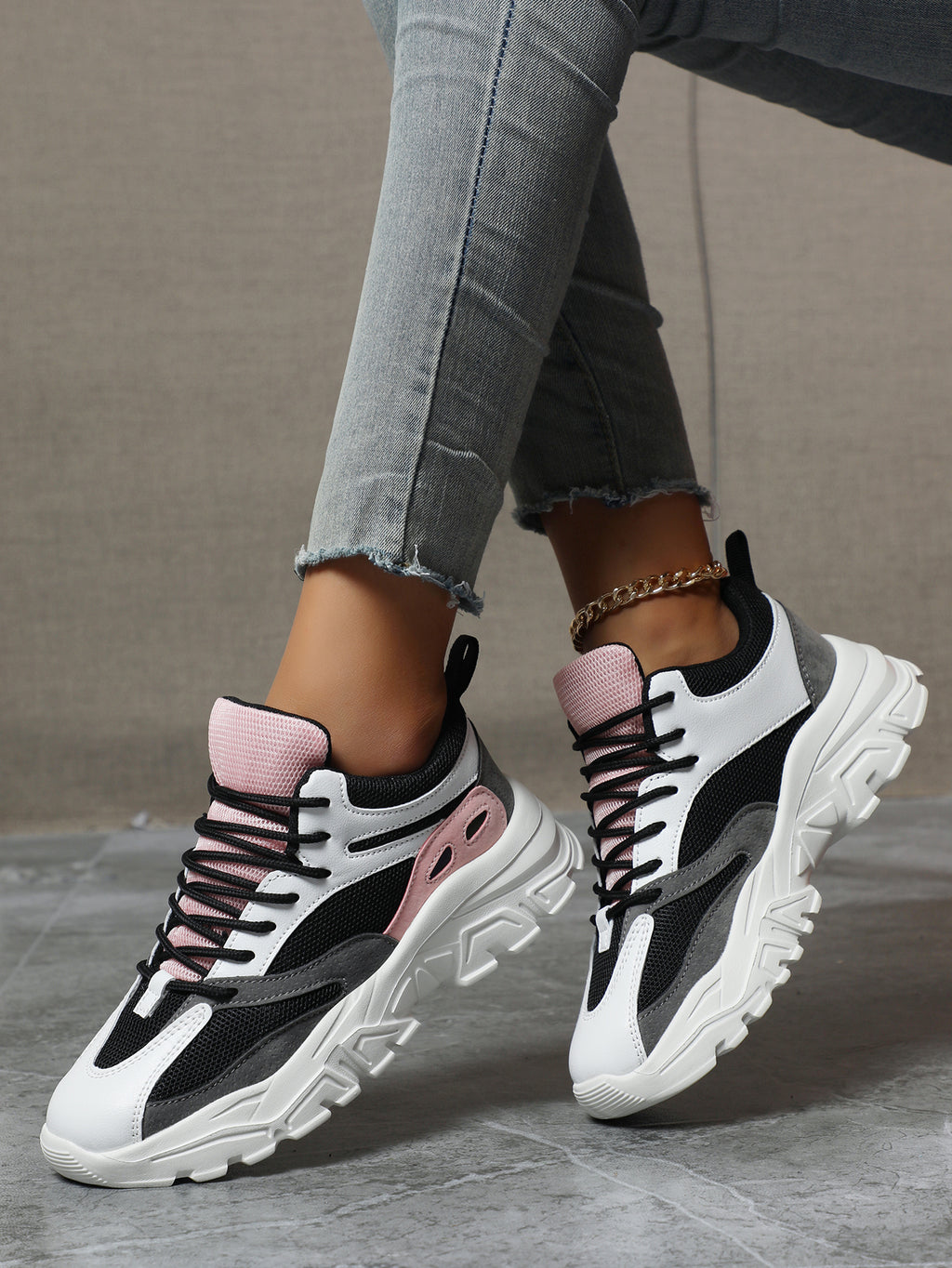2025 New Women's Color-Block Chunky Dad Sneakers - Black White Pink Mesh Panel, Thick Sole, Retro Fashion Casual Athletic Shoes