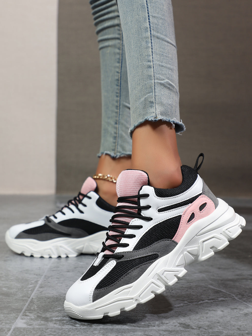 2025 New Women's Color-Block Chunky Dad Sneakers - Black White Pink Mesh Panel, Thick Sole, Retro Fashion Casual Athletic Shoes